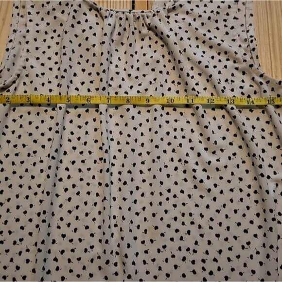 Ann Taylor Factory Sleeveless Blouse Size Small Casual Red Green Black White Tie - Picture 3 of 8